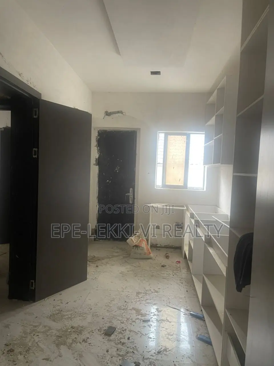 3bdrm Apartment in Victoria Island for sale in Victoria Island