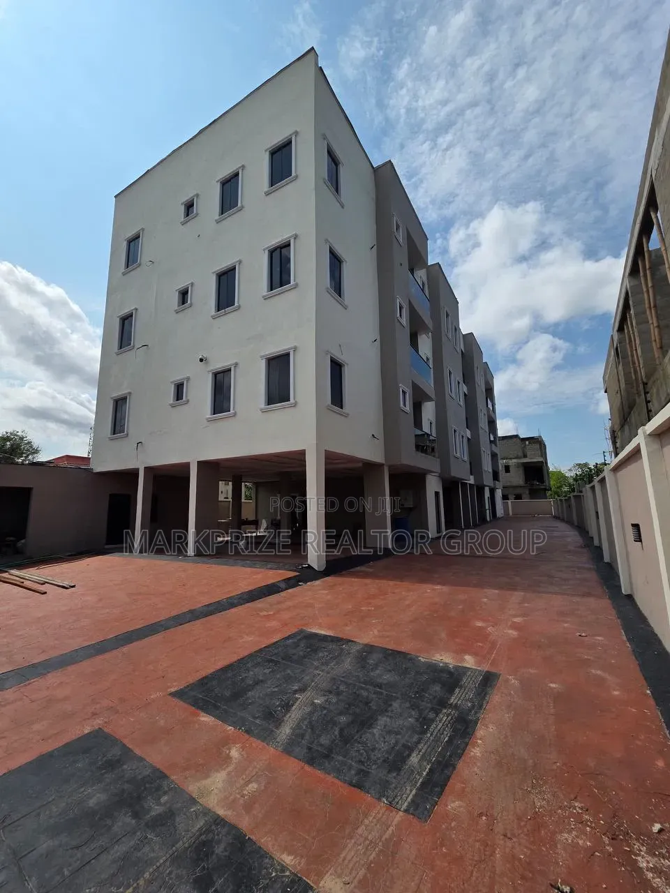 3bdrm Apartment in Yaba Lagos for sale in Sabo / Yaba