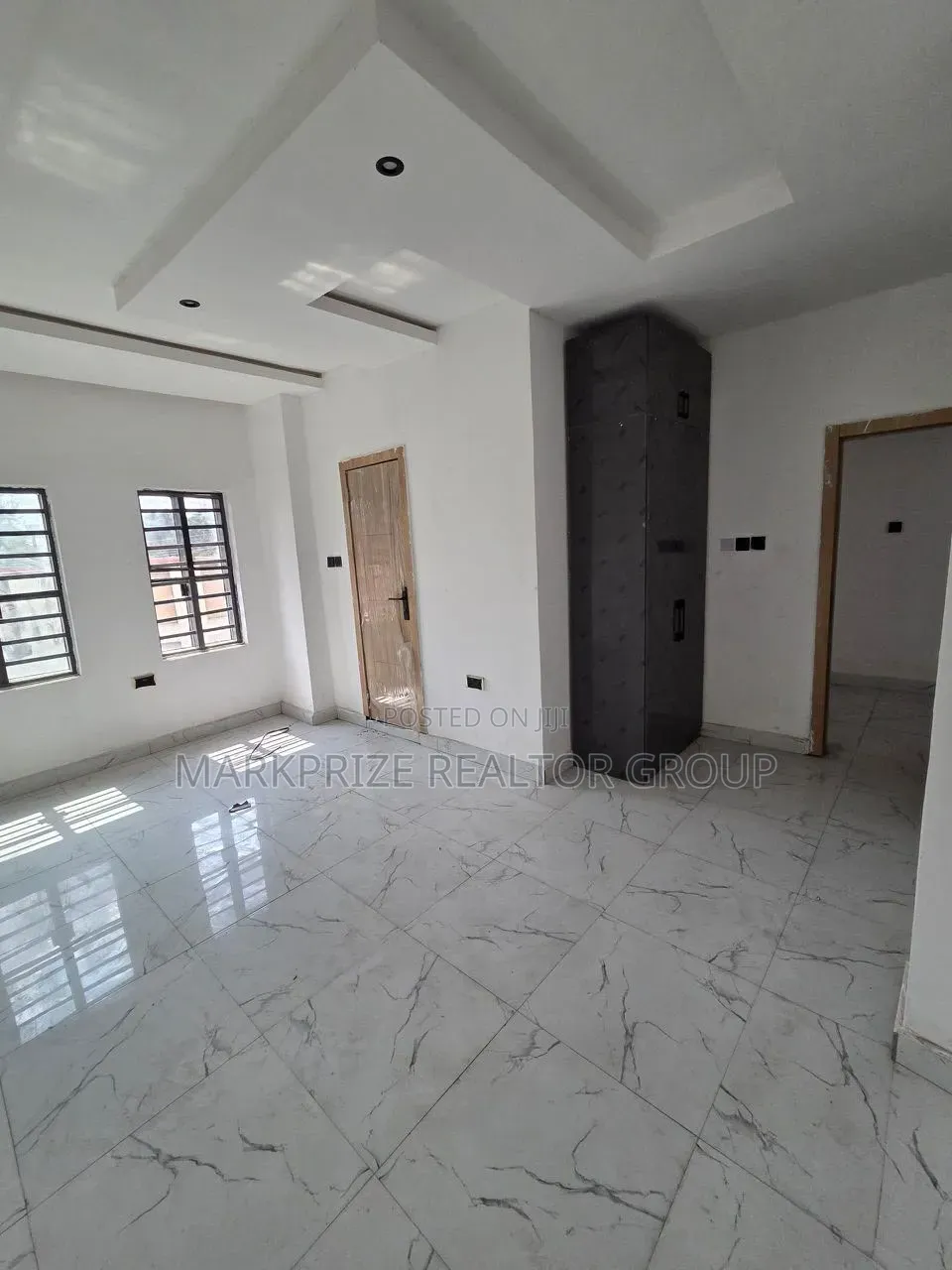 3bdrm Apartment in Yaba Lagos for sale in Sabo / Yaba