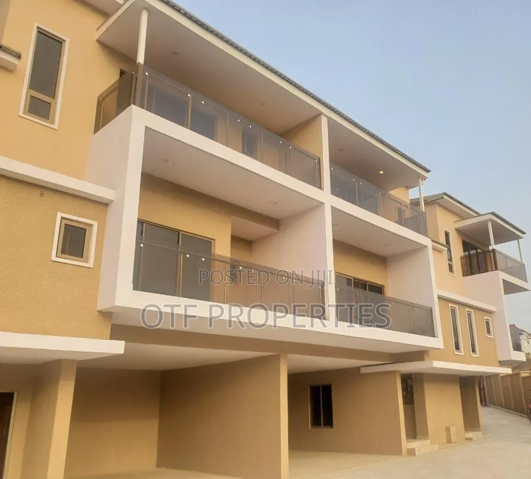 4bdrm Duplex in 6Units Of 4Bedroom, Guzape District for sale in Guzape District