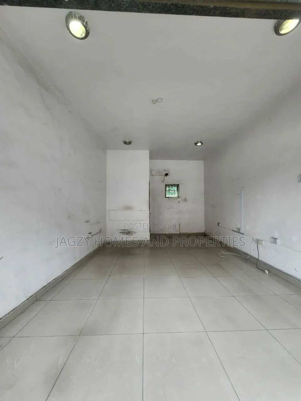  Shop Available for Rent in Ajah in Ado / Ajah