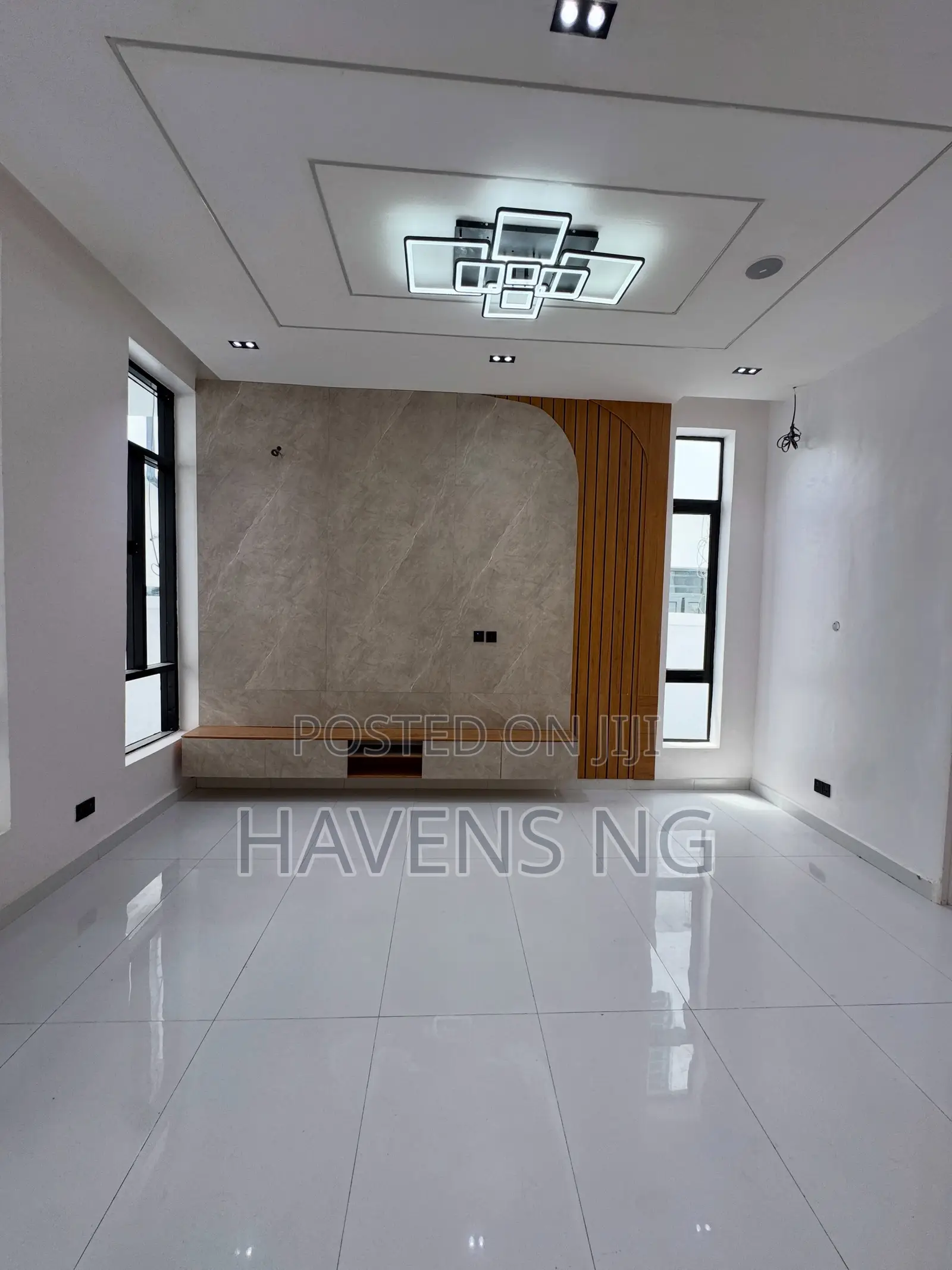 4bdrm Duplex in Ikota for sale in Ikota
