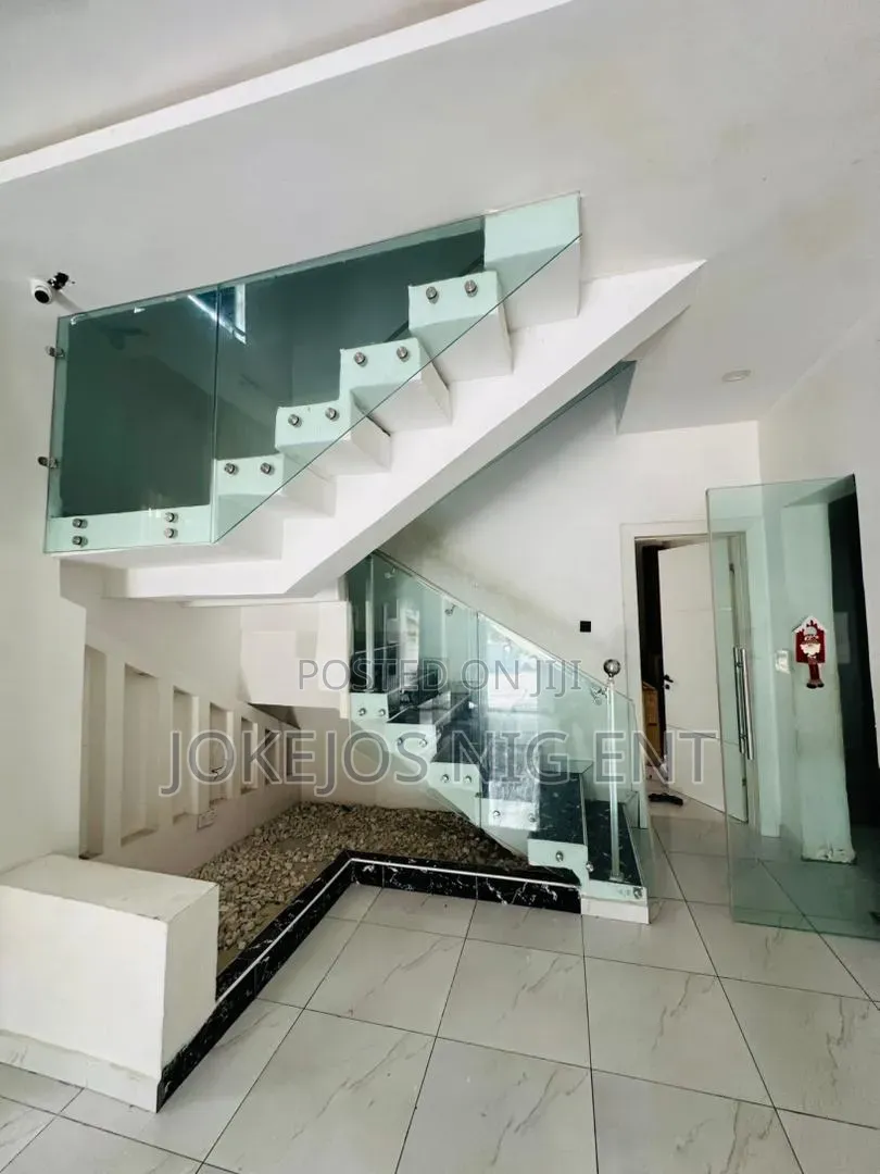 4bdrm Duplex in Ikota Gra for rent in Ikota