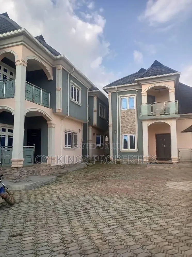 4bdrm Duplex in Akoto Elebu, Oluyole for sale in Oluyole