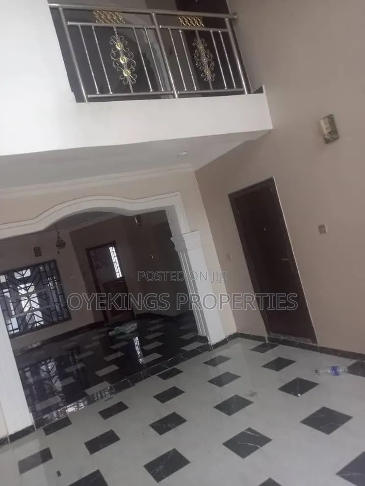 4bdrm Duplex in Akoto Elebu, Oluyole for sale in Oluyole