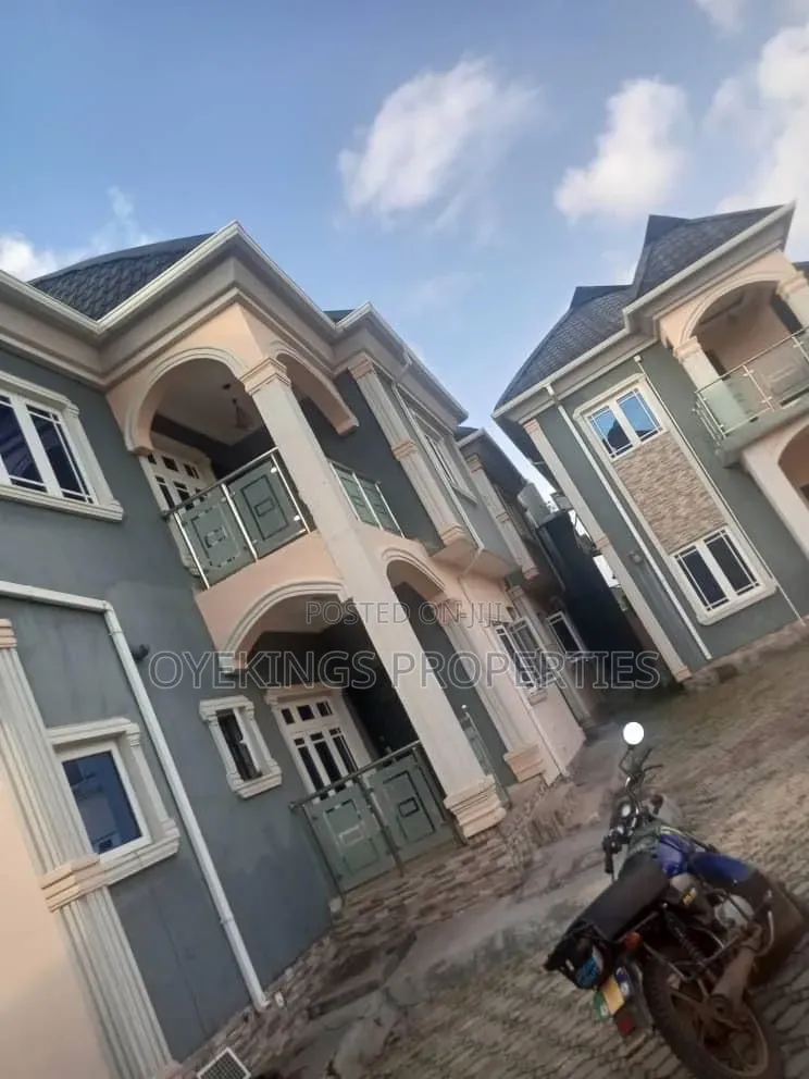 4bdrm Duplex in Akoto Elebu, Oluyole for sale in Oluyole