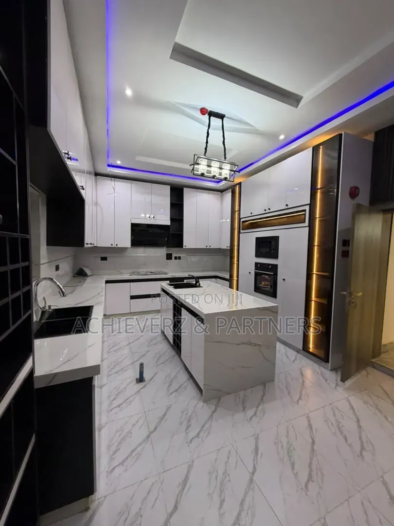 6bdrm Duplex in Katampe (Main) for sale in Katampe (Main)