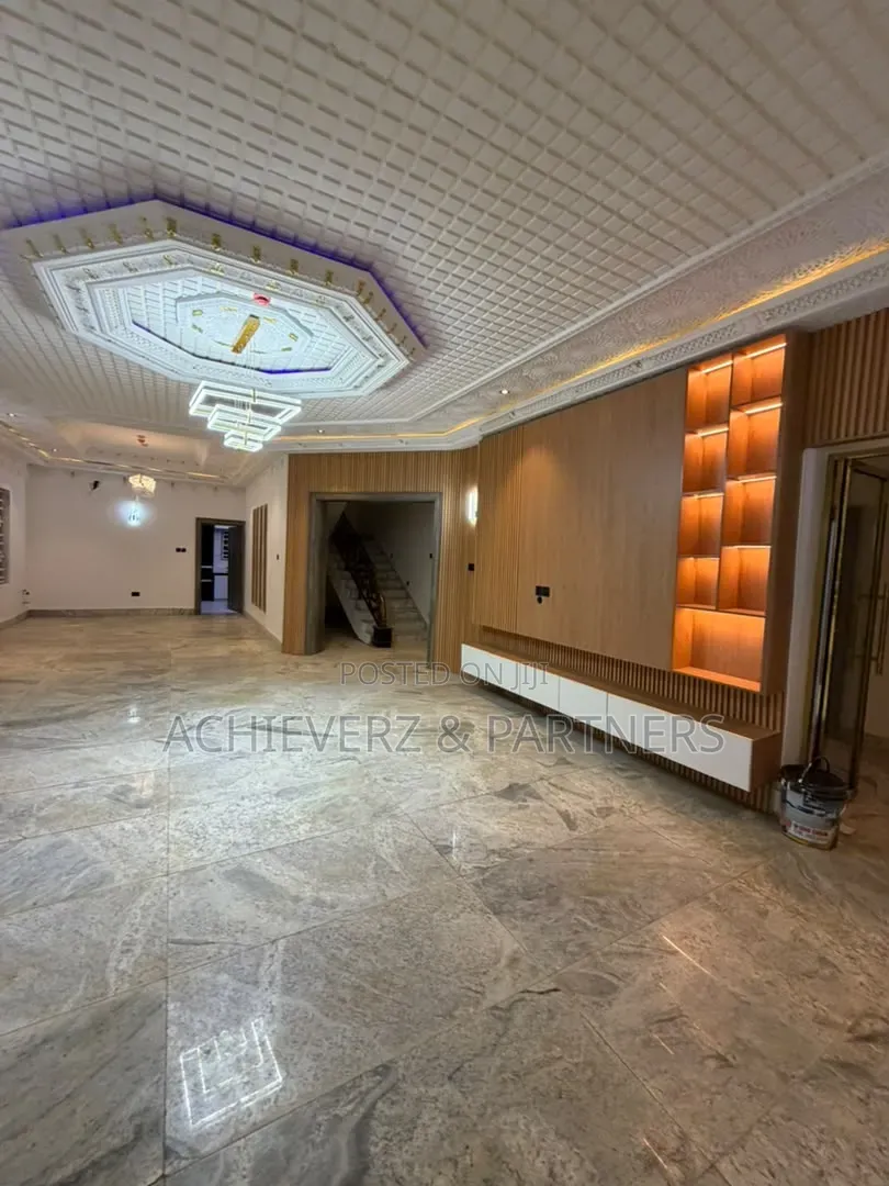 6bdrm Duplex in Katampe (Main) for sale in Katampe (Main)