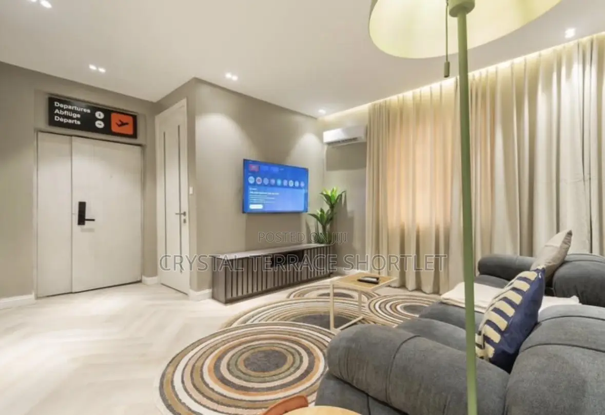 Luxurious One Bedroom Apartment Shortlet in Lekki Phase 1