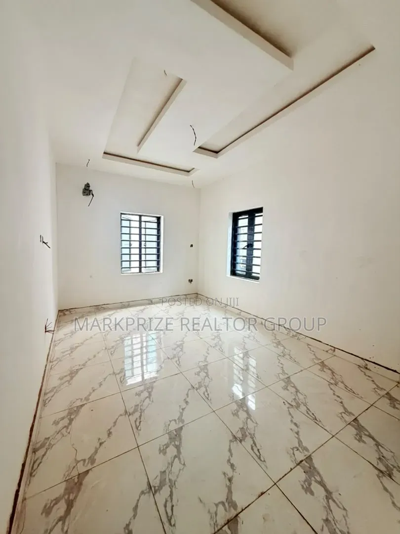 4bdrm Duplex in Magodo Gra Phase 2 for sale in GRA Phase 2 Shangisha