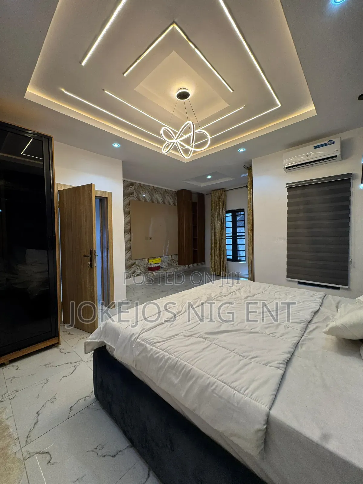 3bdrm Duplex in Orchid Road, Lafiaji for sale in Lafiaji