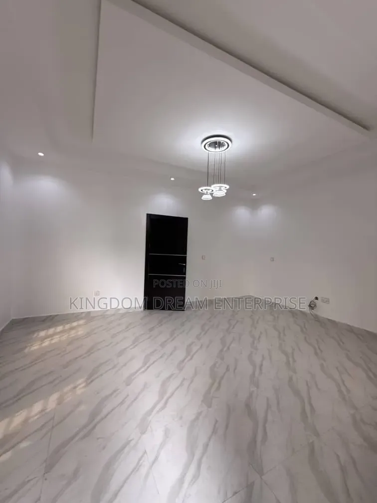 4bdrm Duplex in Wemabod Estate for rent in Adeniyi Jones