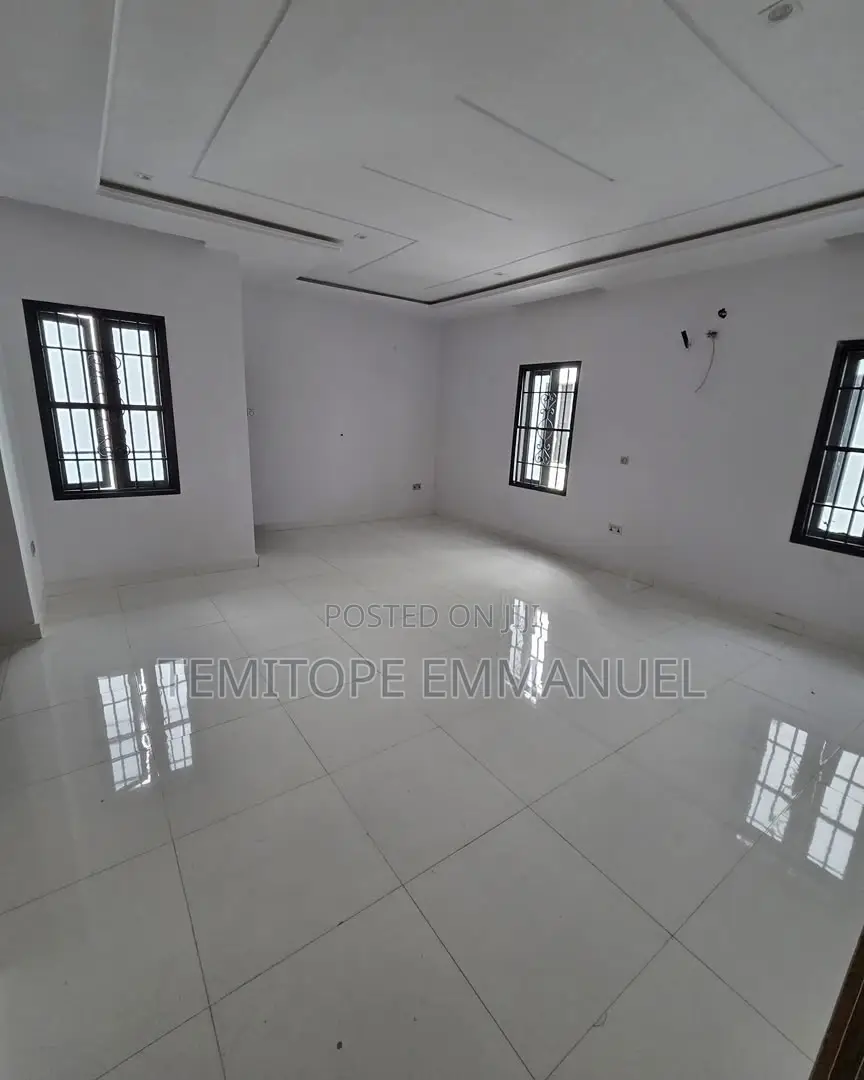 Furnished 4bdrm Duplex in Adeniyi Jones for sale in Adeniyi Jones