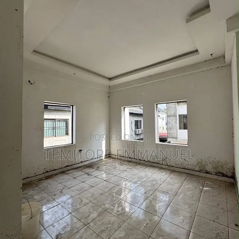 Furnished 4bdrm Duplex in Adeniyi Jones for sale in Adeniyi Jones