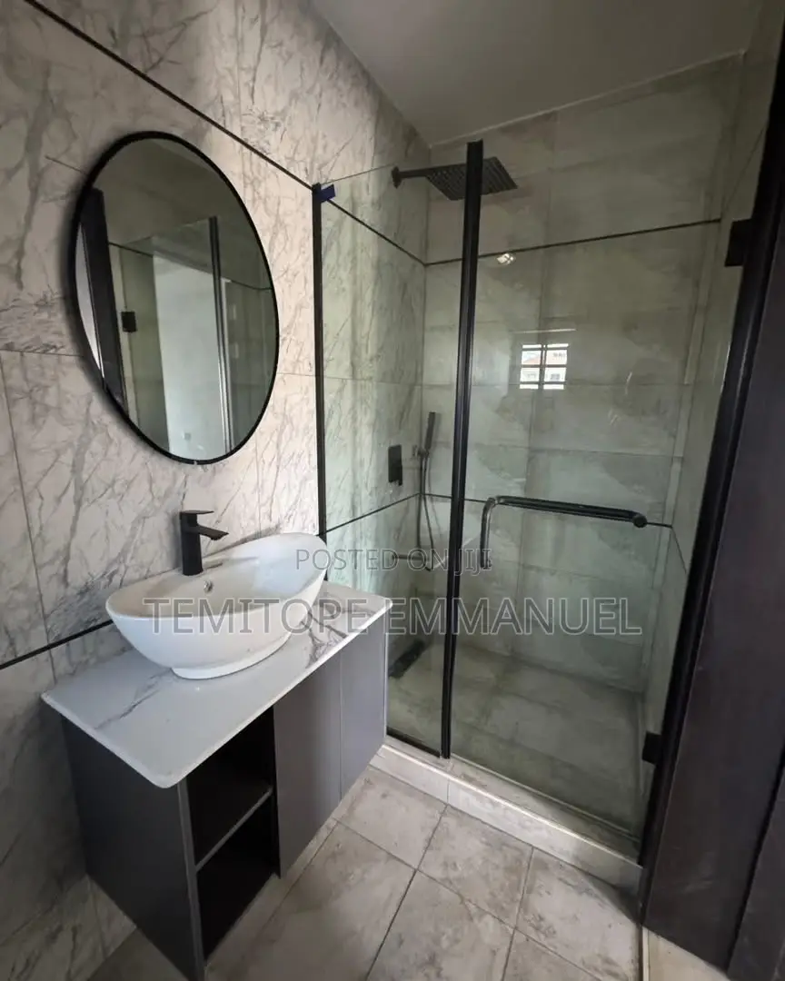 Furnished 2bdrm Apartment in Ikeja for sale in Ikeja