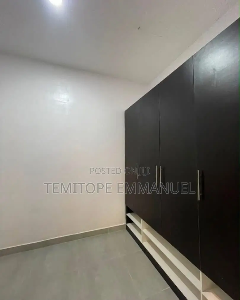 Furnished 20bdrm Block of Flats in Parkview Estate for rent in Parkview Estate
