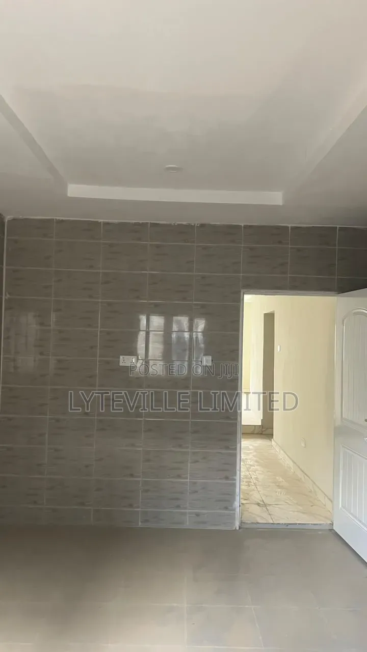 4bdrm Duplex in Durumi for sale in Durumi