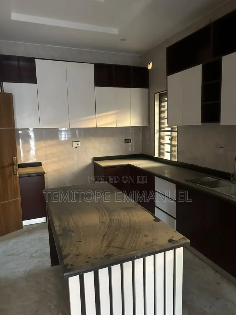 Furnished 4bdrm Duplex in Dopemu for sale in Dopemu