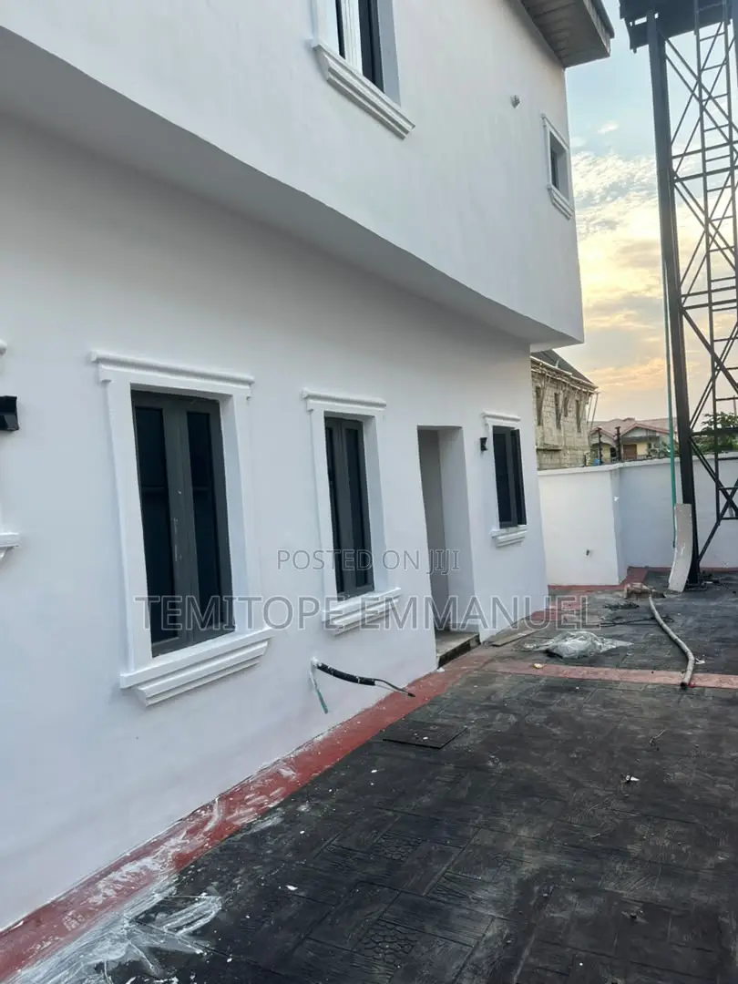 Furnished 4bdrm Duplex in Dopemu for sale in Dopemu