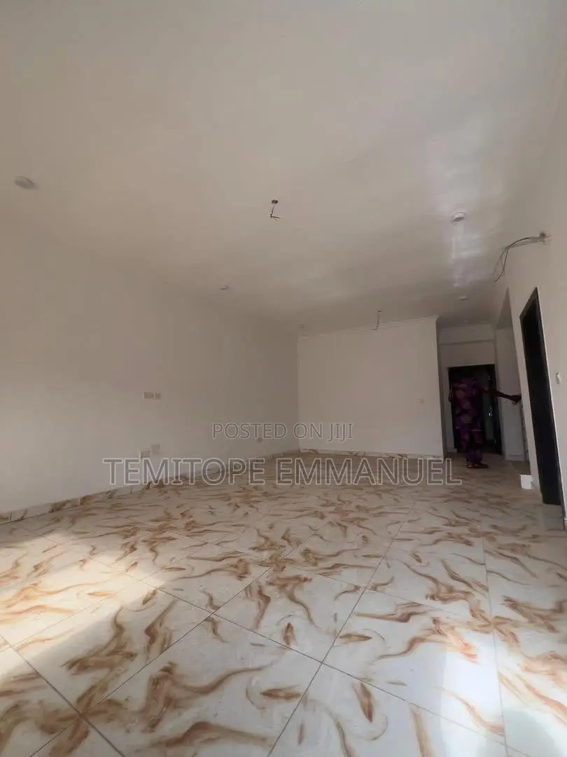 Furnished 4bdrm Duplex in Berger for sale in Berger