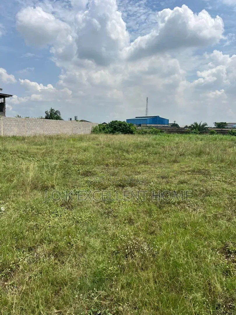 An Expanse Land (5,020sqm) at Riverview Estate, Isheri-North in Iseri