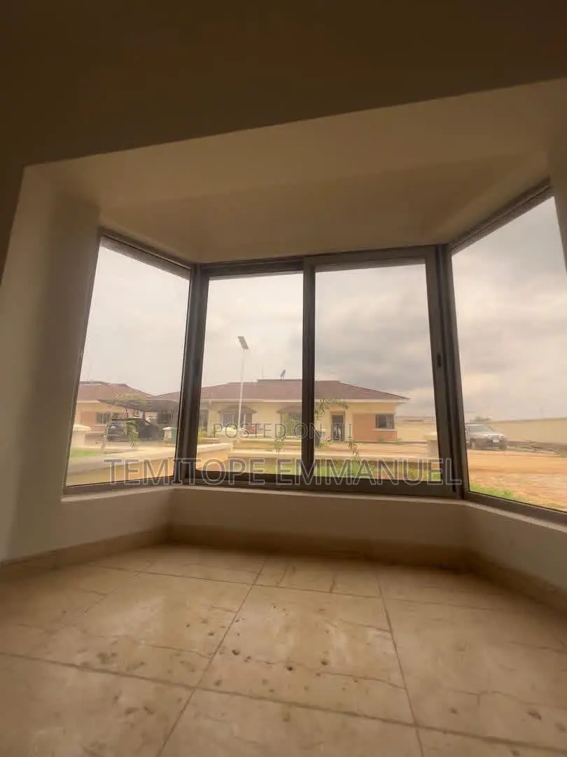 Furnished 3bdrm Bungalow in Berger for sale in Berger