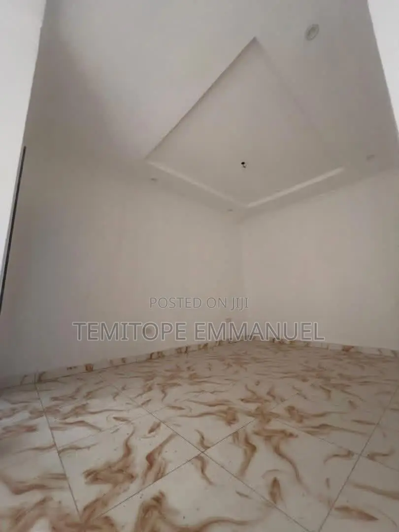 Furnished 4bdrm Duplex in Berger for sale in Berger
