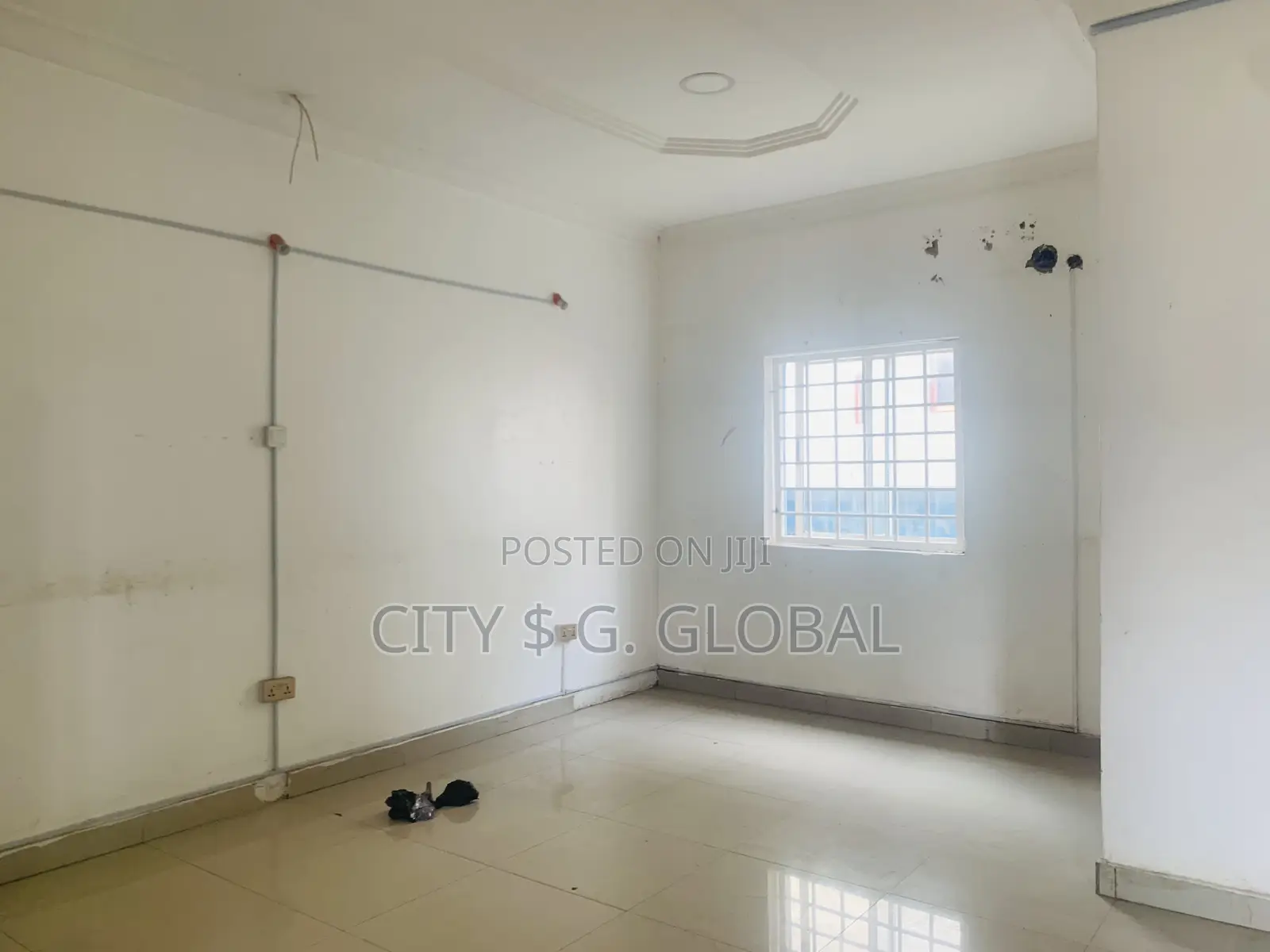 Shop in Gwarinpa for Rent in Dape