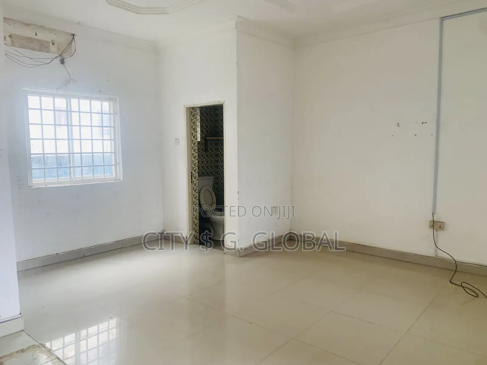 Shop in Gwarinpa for Rent in Dape