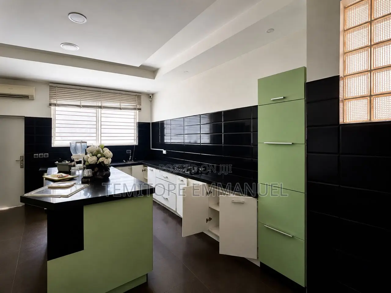 Furnished 5bdrm Duplex in Banana Island for rent in Banana Island