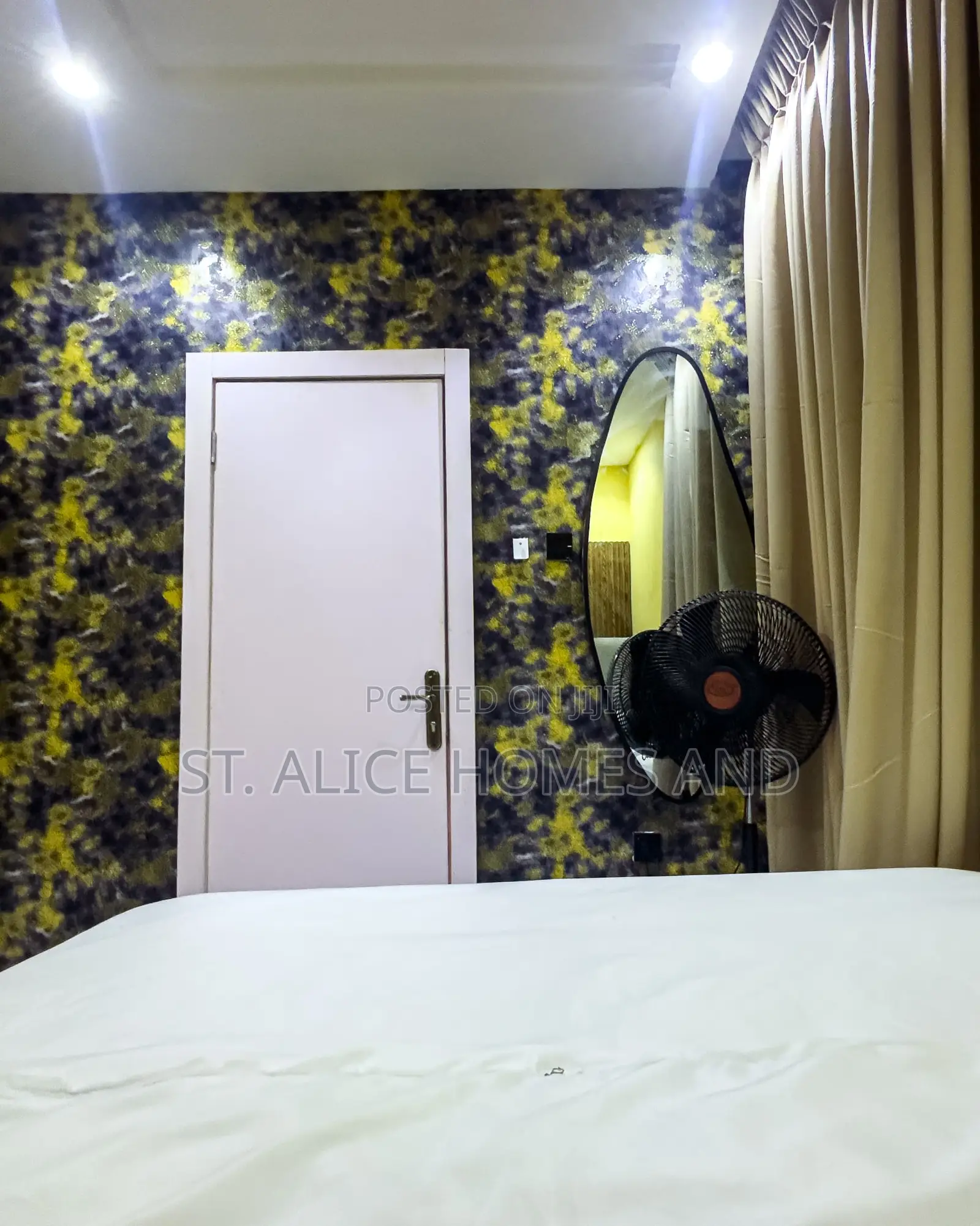 Apartment C6 Yellow Theme 1 Bedroom Apartment, Surulere, Lagos in Itire