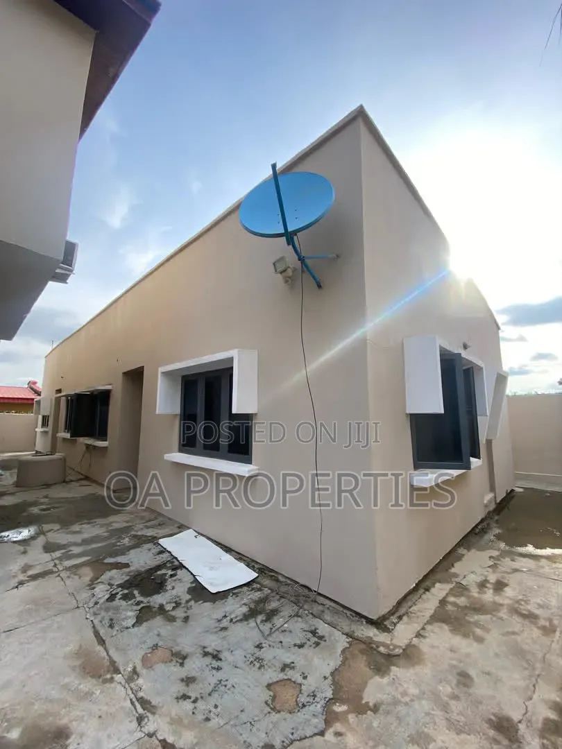 Furnished 11bdrm Mansion in Alafia Estate Orogun for sale in Ibadan