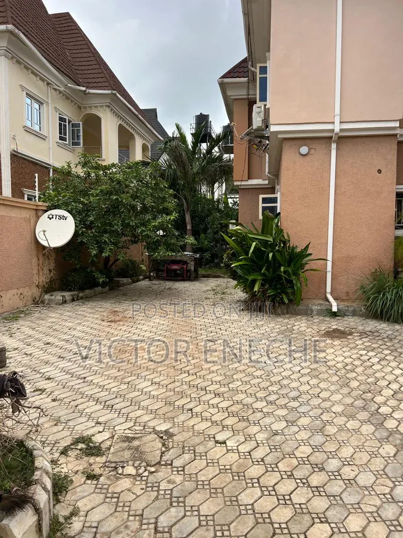 5bdrm Duplex in Ipent 7, Gwarinpa for sale in Gwarinpa