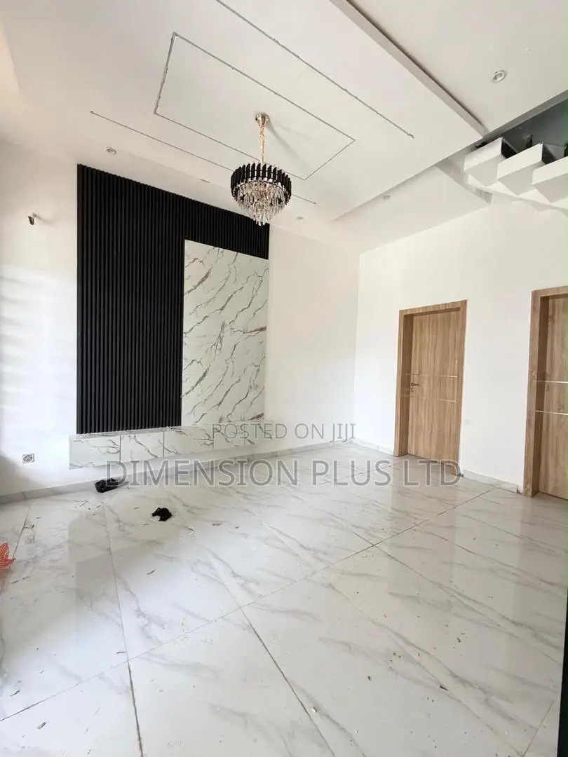 3bdrm Townhouse/Terrace in Abraham Adesanya Estate for sale in Abraham Adesanya Estate