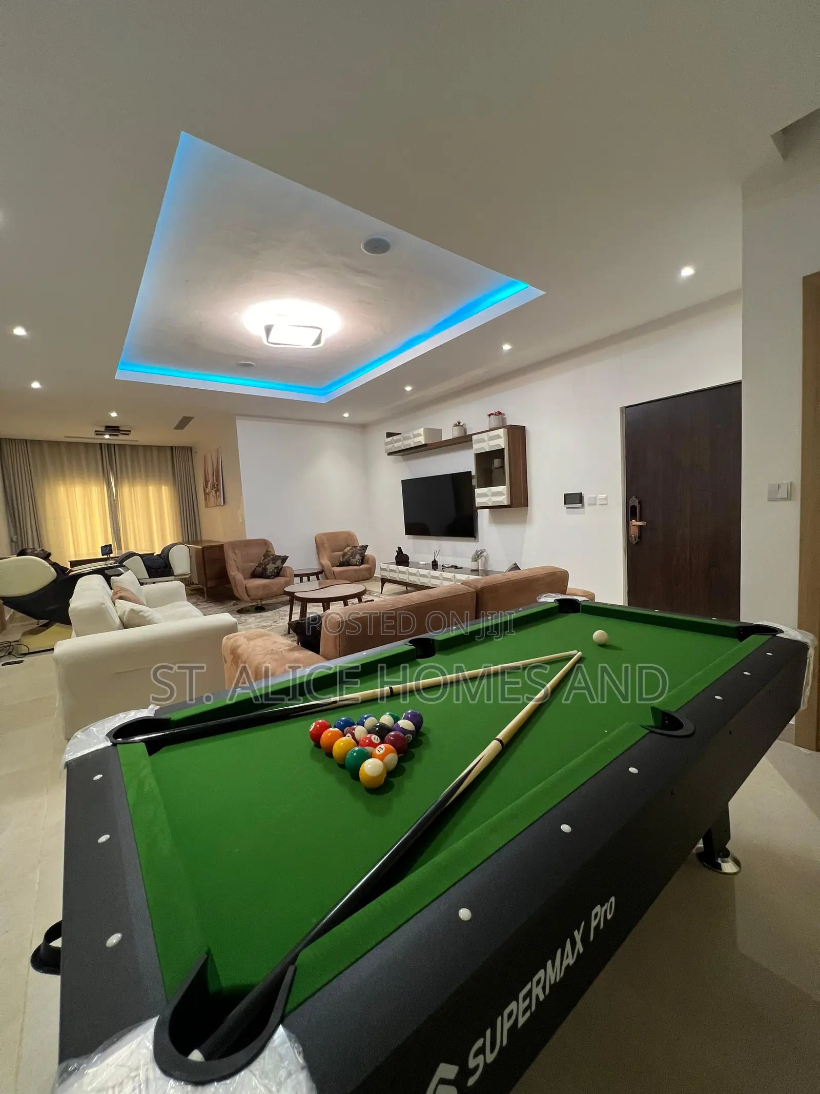 Isreal 3 Bedroom Semi Detached Duplex With Massage Chair in Abuja (FCT)