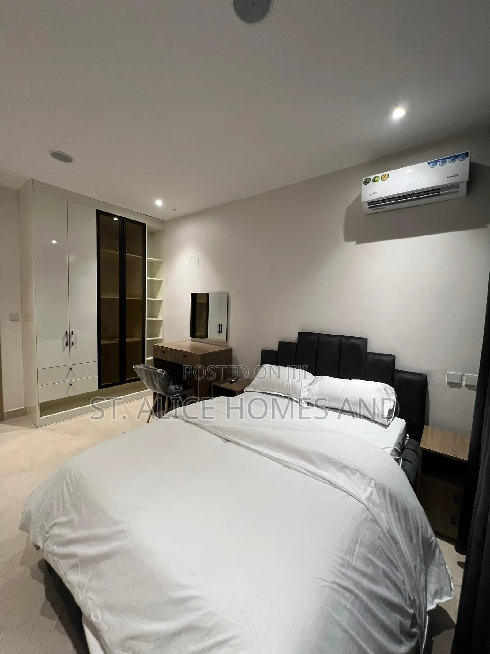 Isreal 3 Bedroom Semi Detached Duplex With Massage Chair in Abuja (FCT)