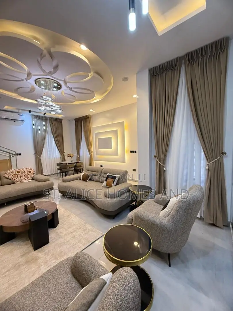 4 Bedrooms ( Self Compound) Snooker & Ps5 Alaka Estate, Surulere Lagos in Alaka Estate