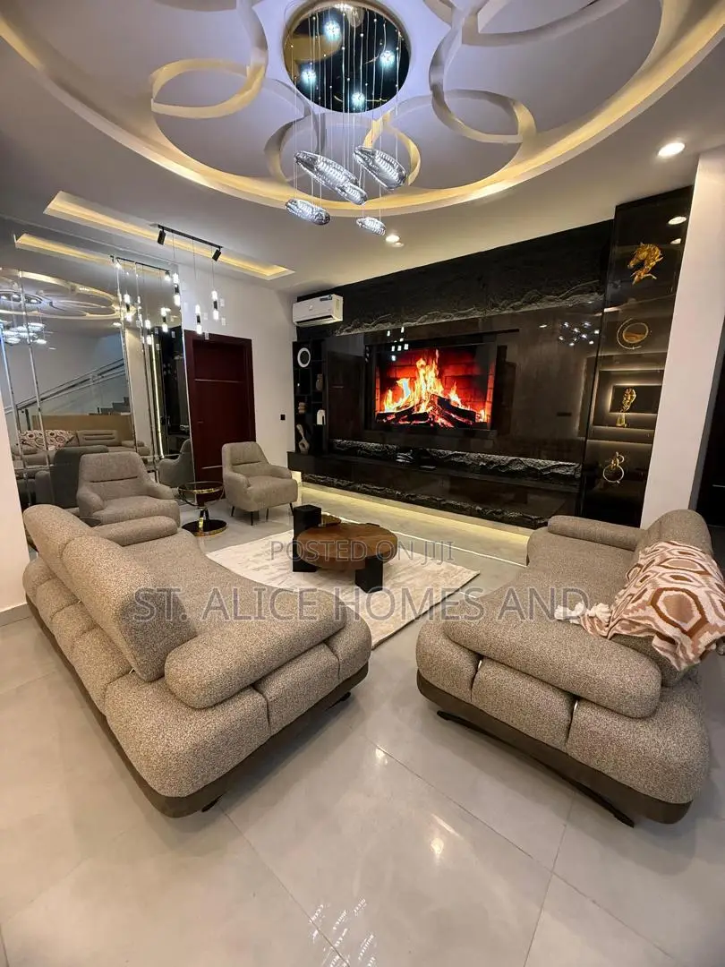 4 Bedrooms ( Self Compound) Snooker & Ps5 Alaka Estate, Surulere Lagos in Alaka Estate