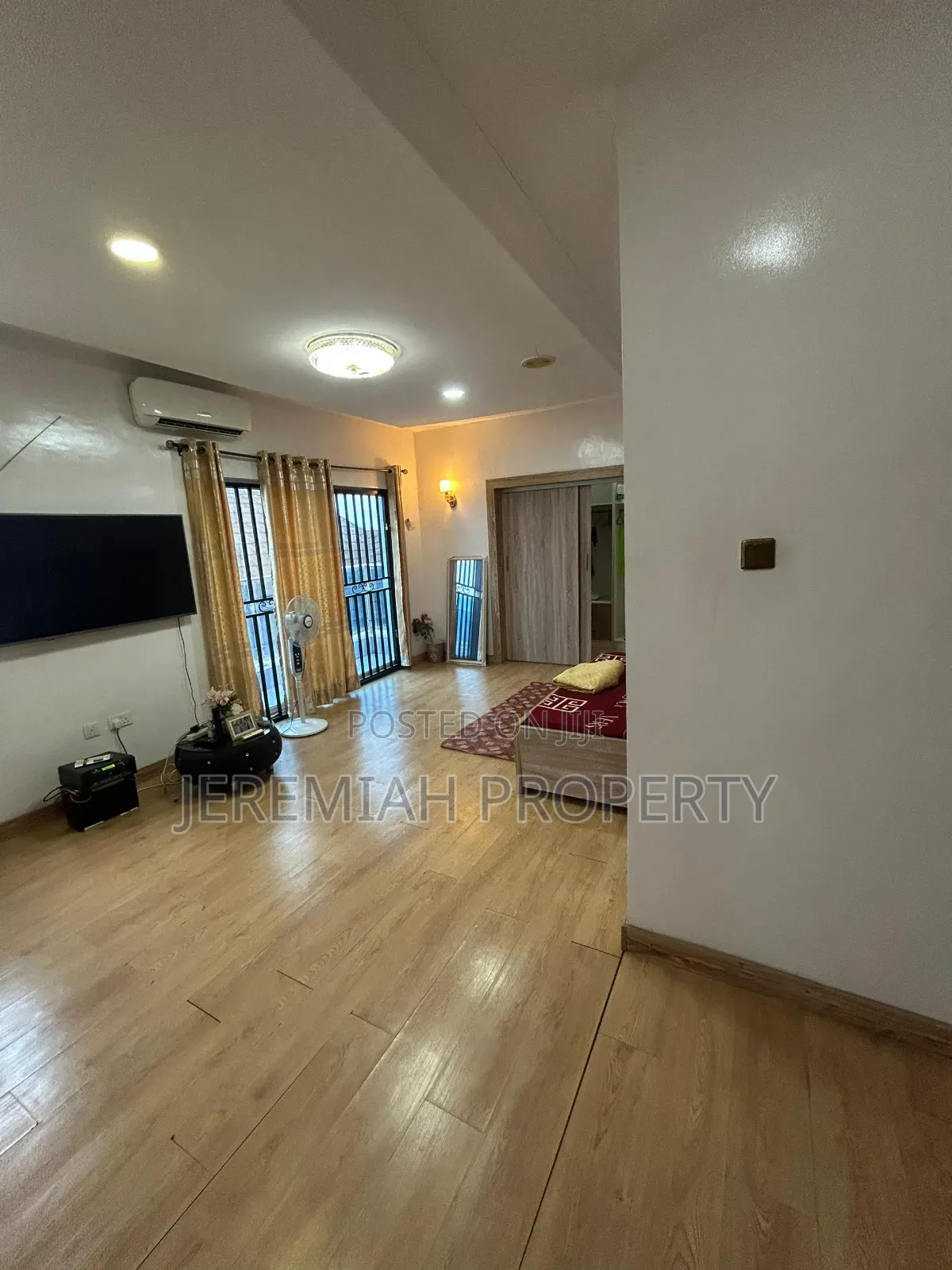 Furnished 8bdrm Mansion in Heritage Estate, Berger for sale in Berger