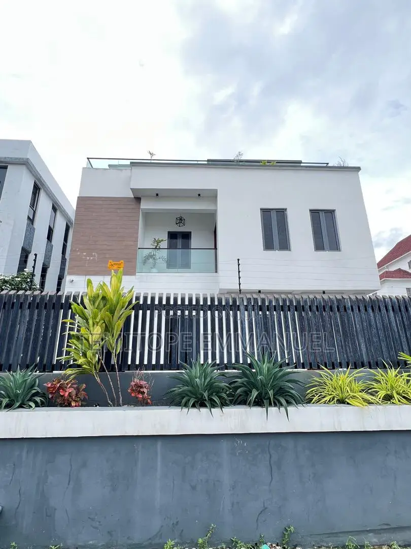 Furnished 5bdrm Duplex in Ikate for sale in Ikate
