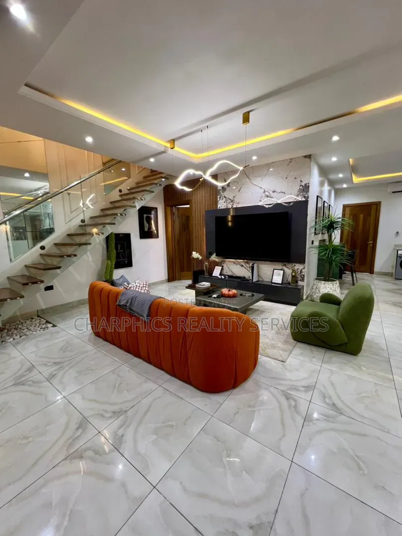 Furnished 2bdrm Apartment in Lekki Phase 1 for sale in Lekki Phase 1