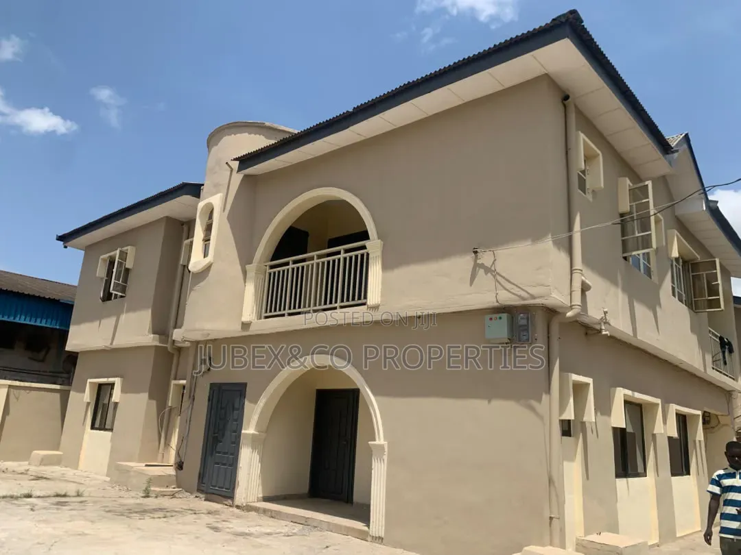 3bdrm Block of Flats in Alishiba Sango Ota for sale in Ado-Odo/Ota