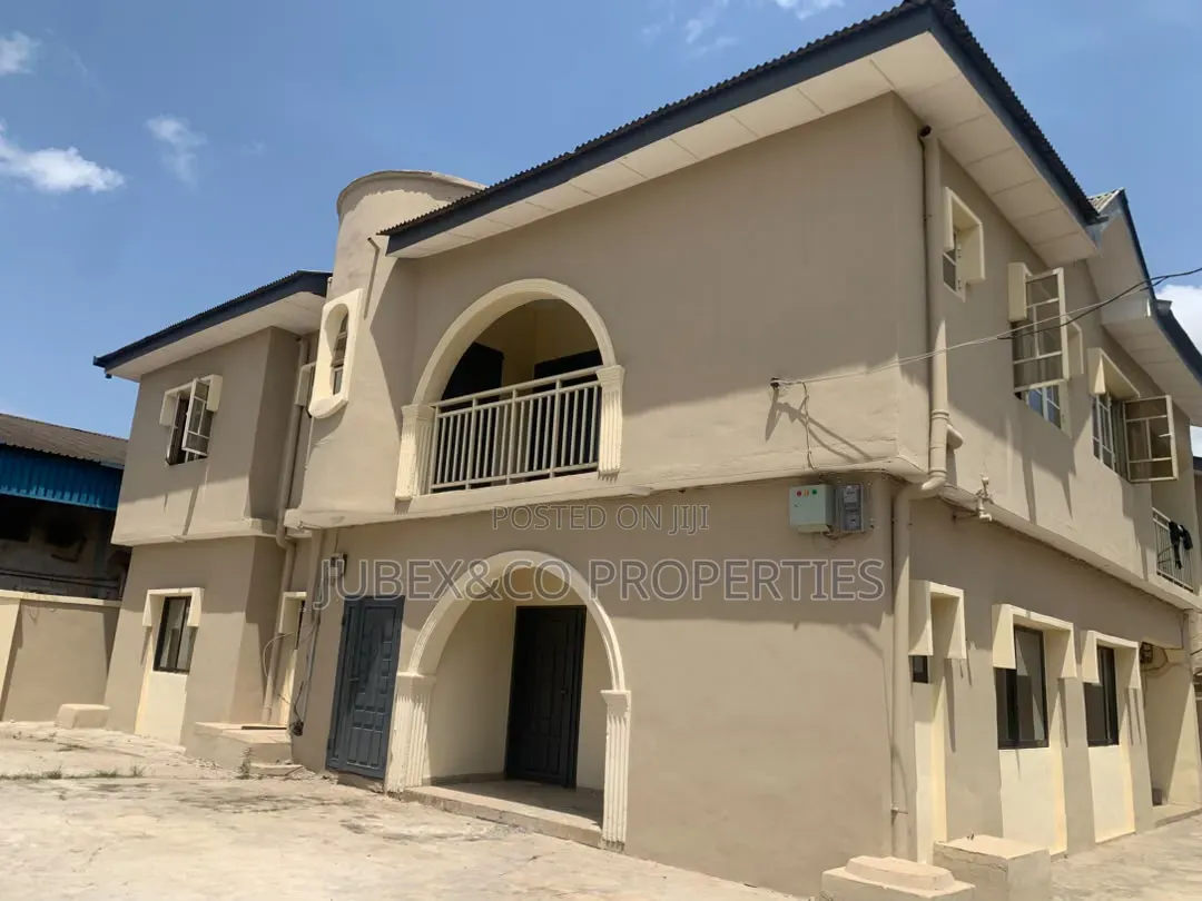 3bdrm Block of Flats in Alishiba Sango Ota for sale in Ado-Odo/Ota