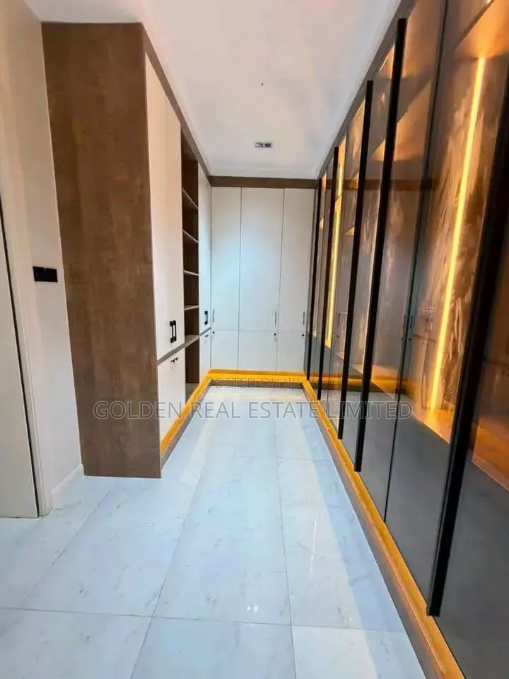 6bdrm Duplex in Katampe Extension for sale in Katampe Extension