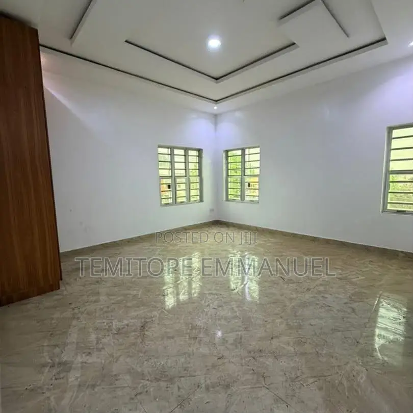 Furnished 3bdrm Apartment in GRA Phase 2 Shangisha for sale in GRA Phase 2 Shangisha