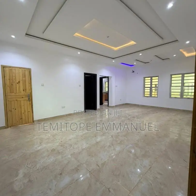 Furnished 3bdrm Apartment in GRA Phase 2 Shangisha for sale in GRA Phase 2 Shangisha