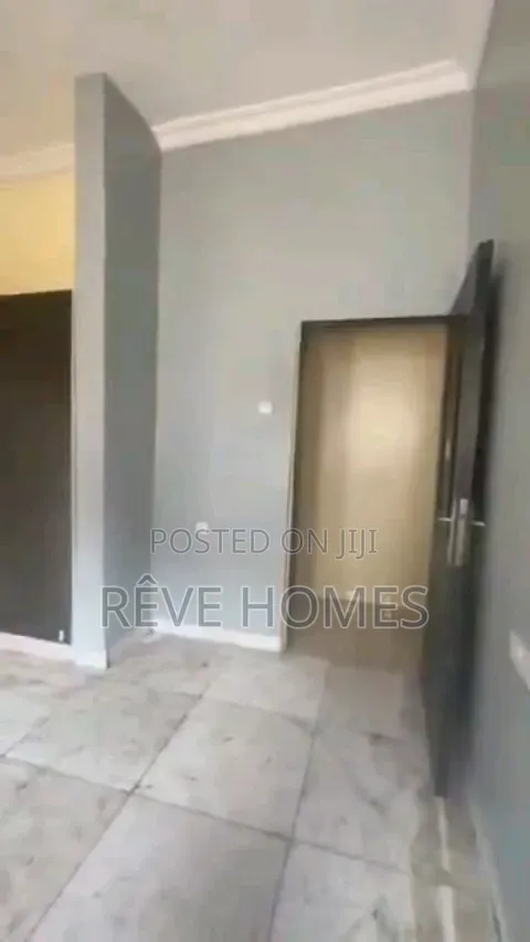 2bdrm Block of Flats in Alagomeji for rent in Alagomeji