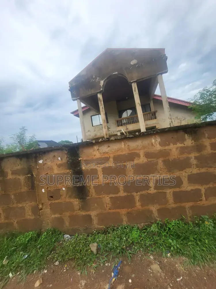 5bdrm Duplex in New Felele, Ire, Ibadan for sale in Ibadan