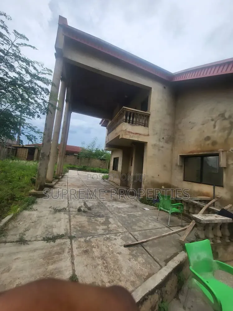 5bdrm Duplex in New Felele, Ire, Ibadan for sale in Ibadan