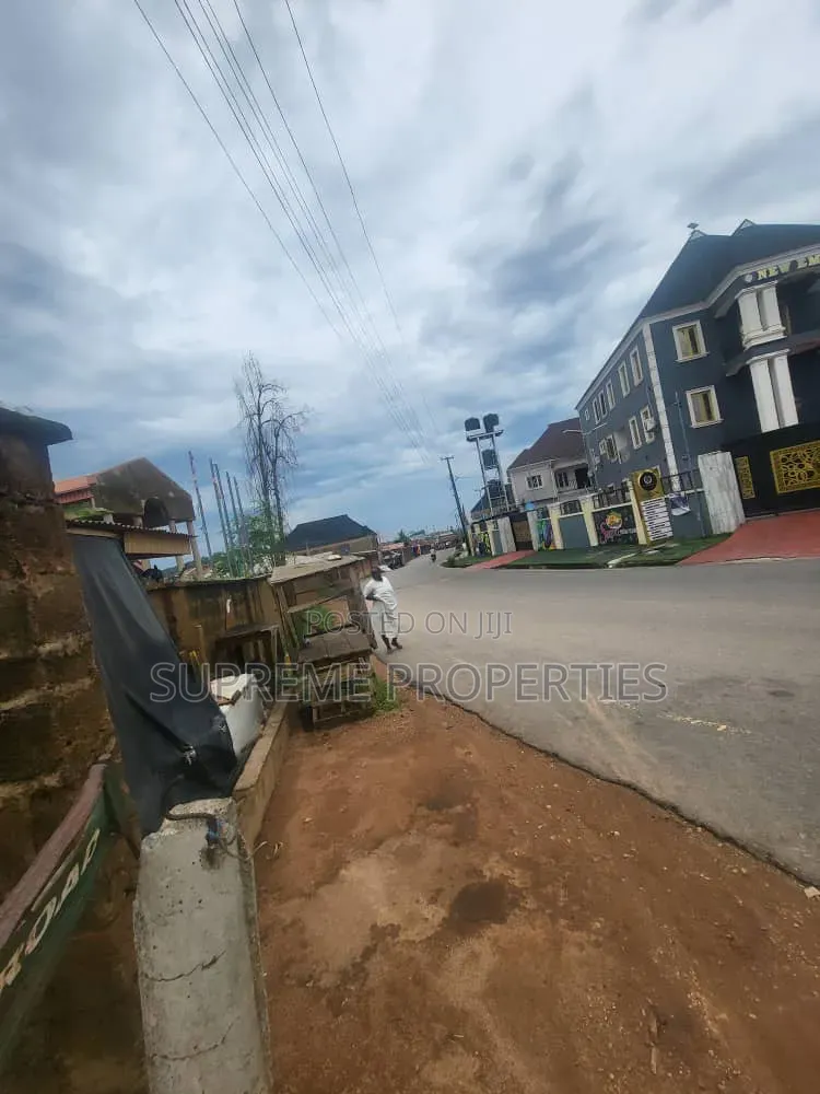 5bdrm Duplex in New Felele, Ire, Ibadan for sale in Ibadan